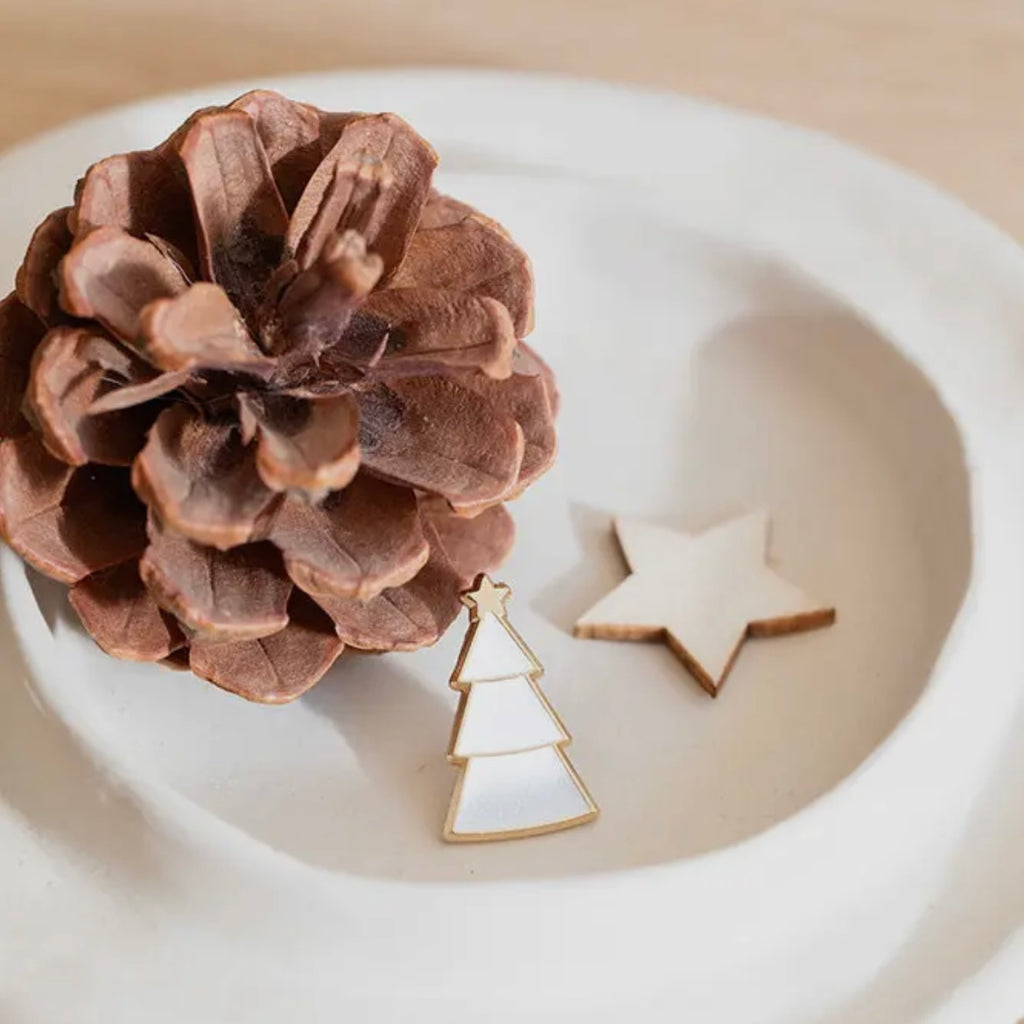 Pin - White Christmas Tree