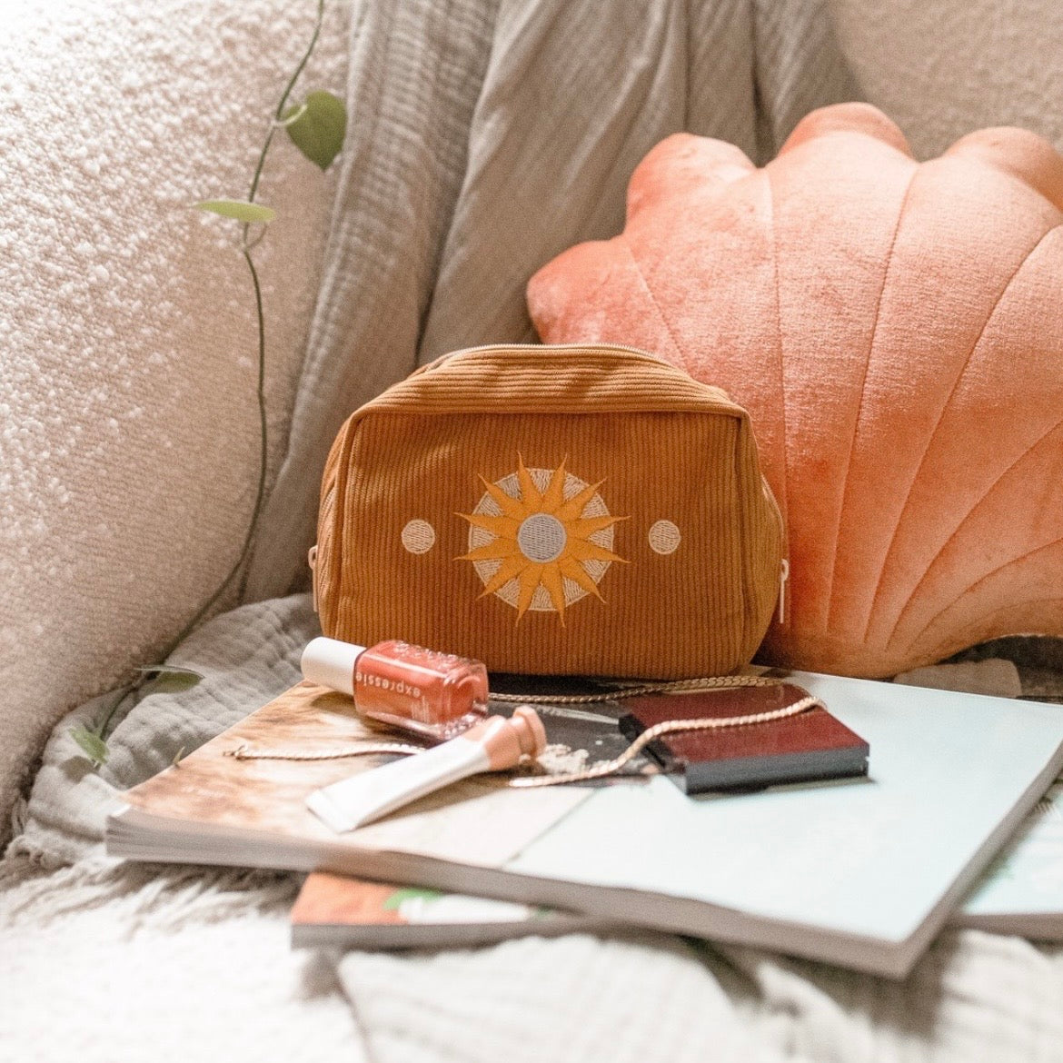 Besticke Cordtasche M - Orange