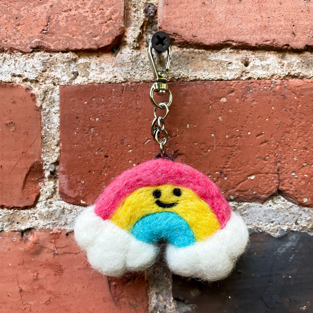 Schlüsselanhänger aus Filz - Regenbogen