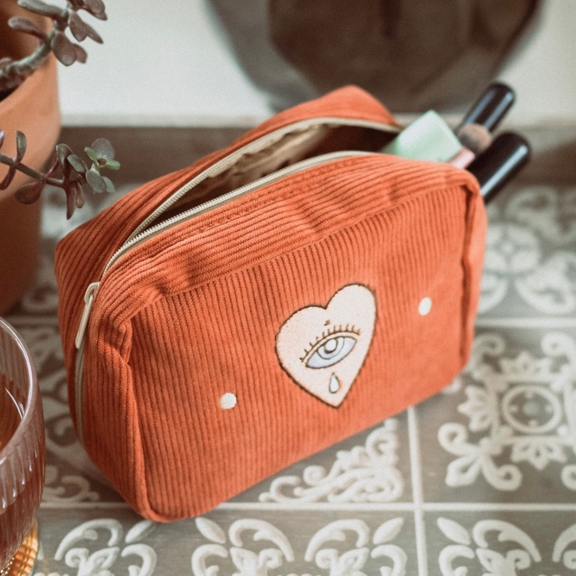 Besticke Cordtasche M - Rostrot