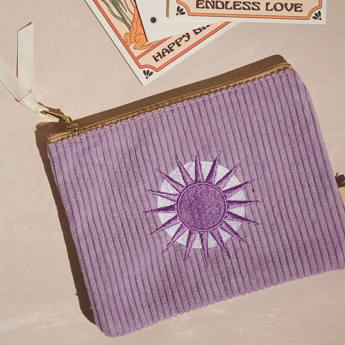 Besticke Cordtasche S - Lila