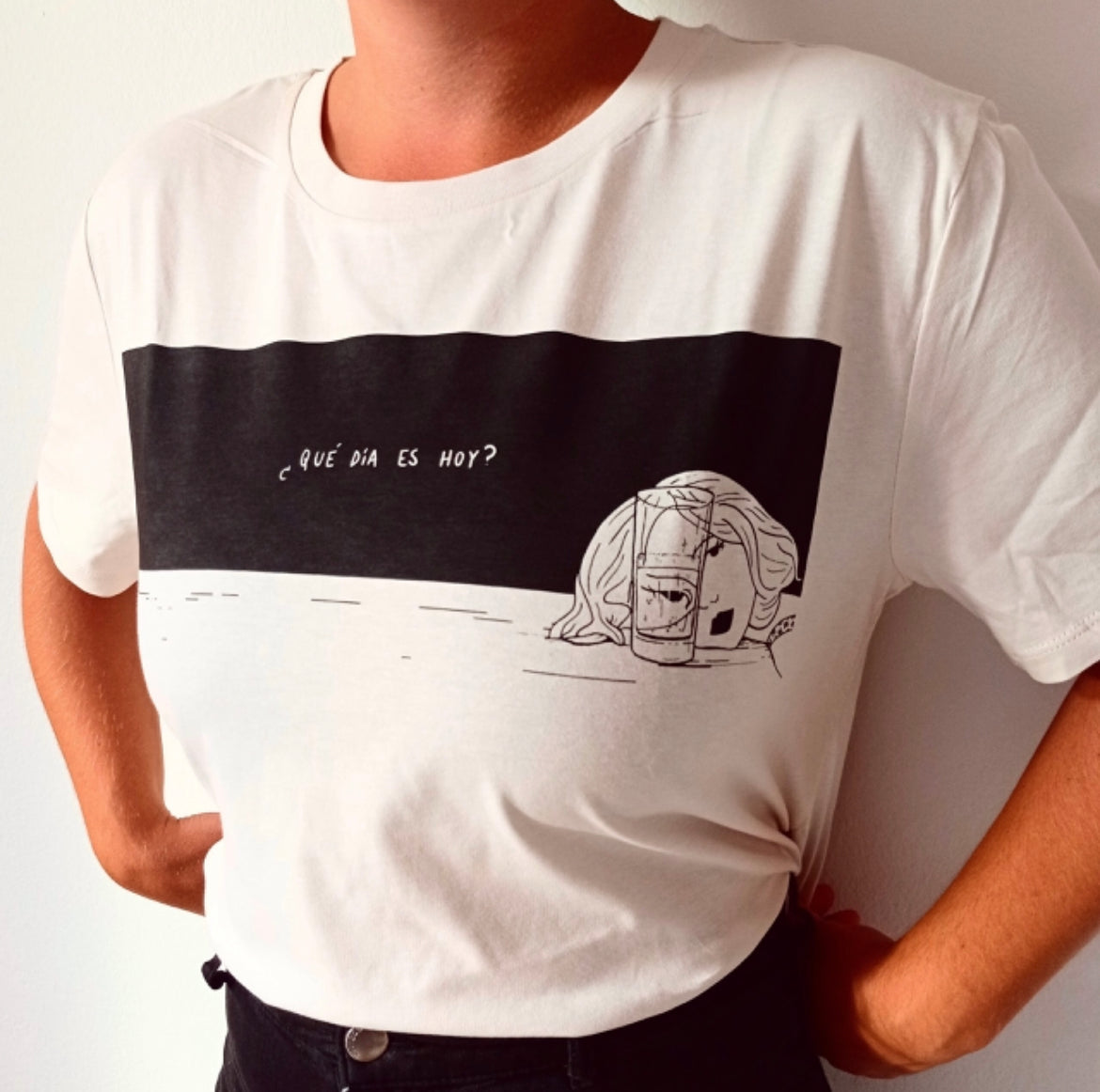 Que Dia Es Hoy T-Shirt